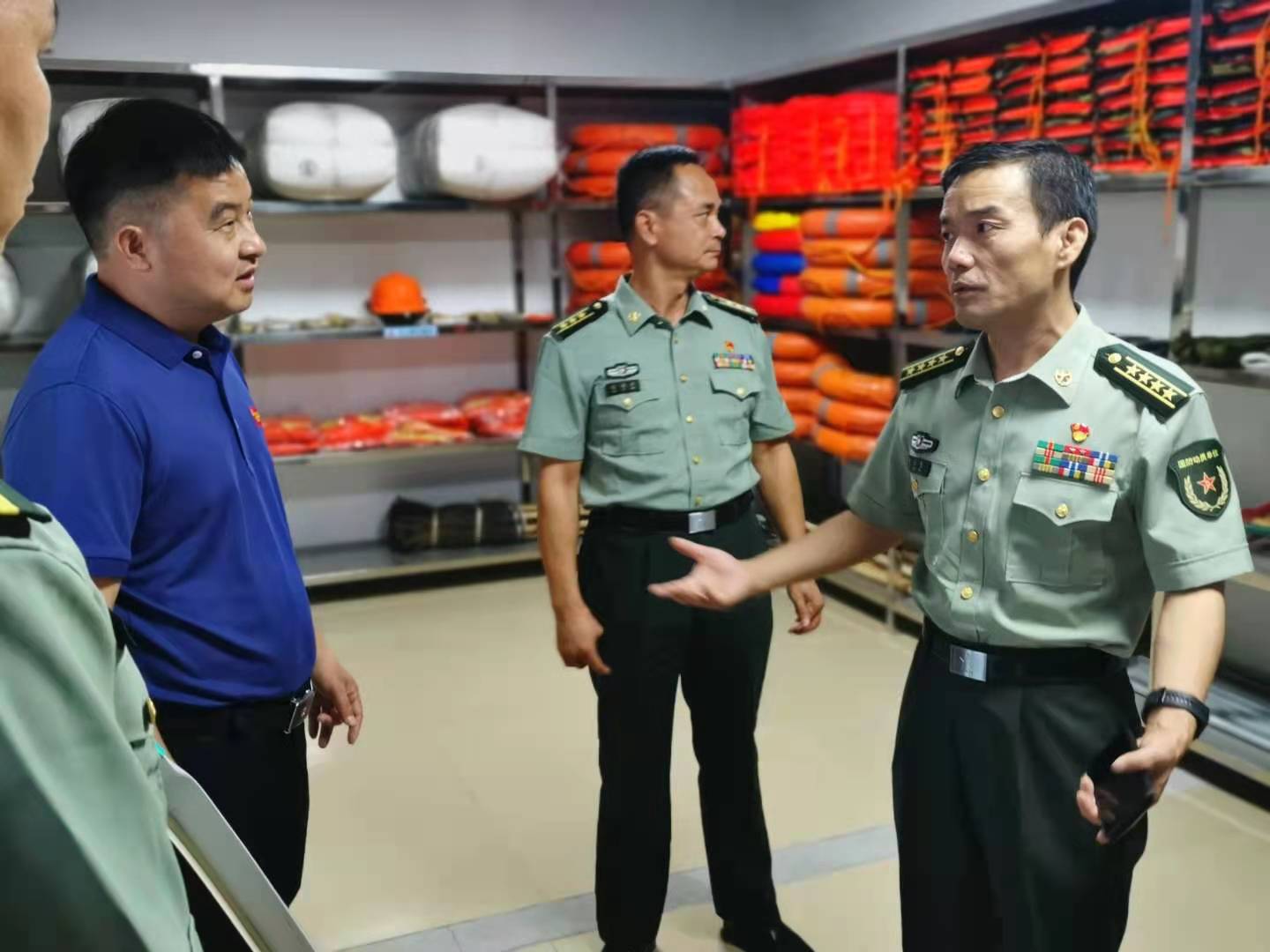 惠州市军分区领导到湖镇镇调研武装工作